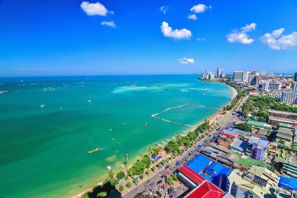 Siam Platinum Pattaya Hotel Exterior photo